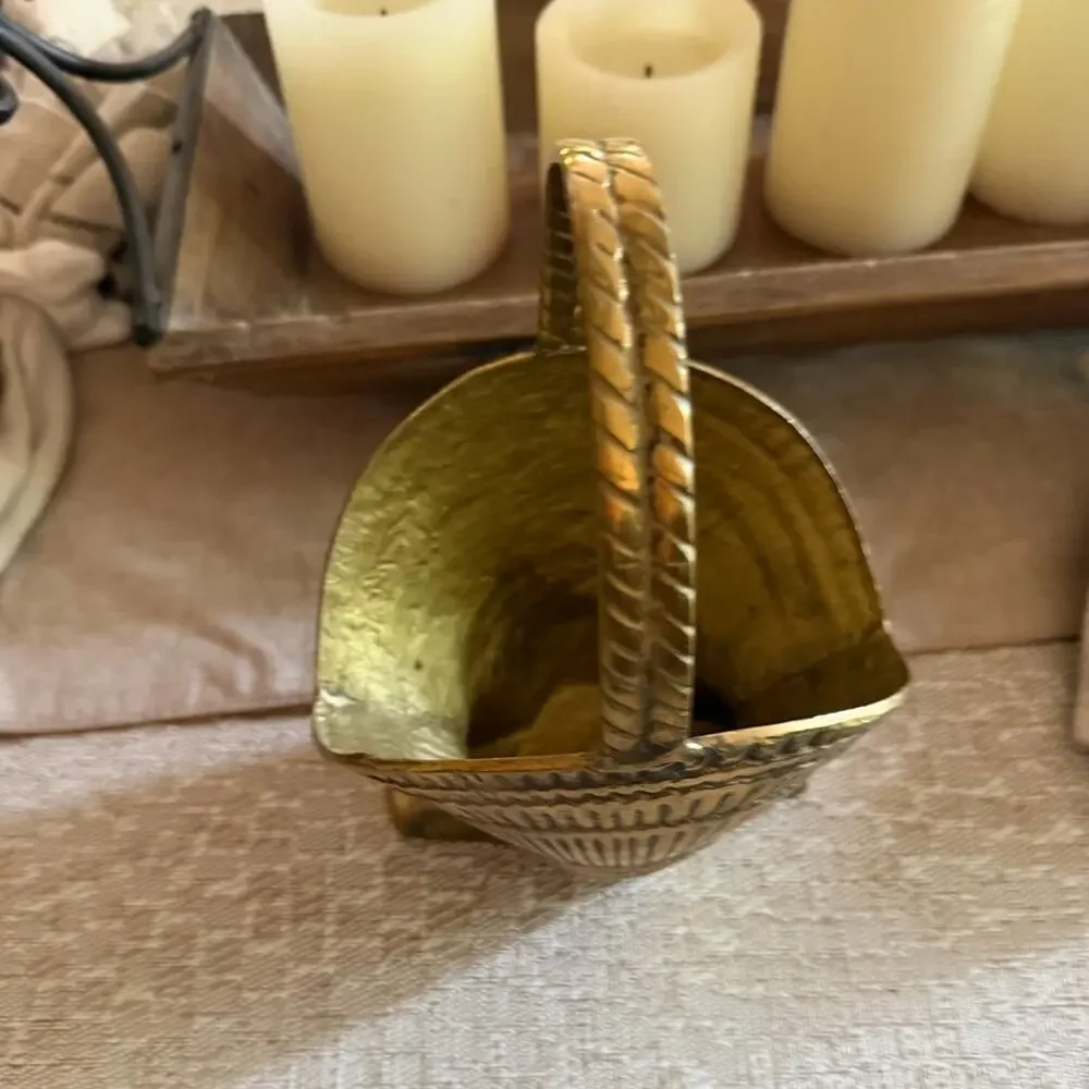 Vintage solid Brass seashell basket Gorgeous